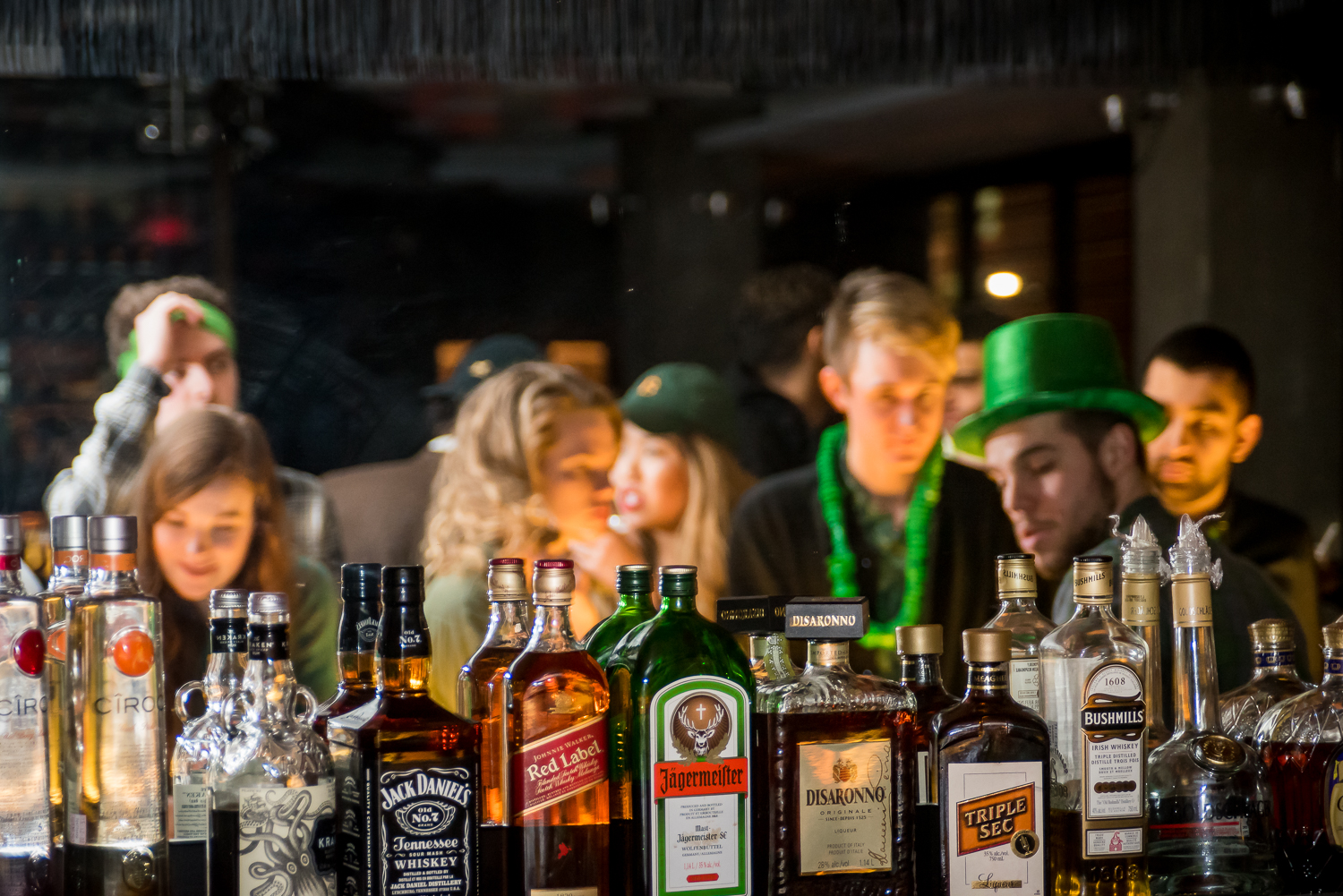 Party de la St-Patrick sur le toit du Newtown avec folle vue sur le centre-ville!