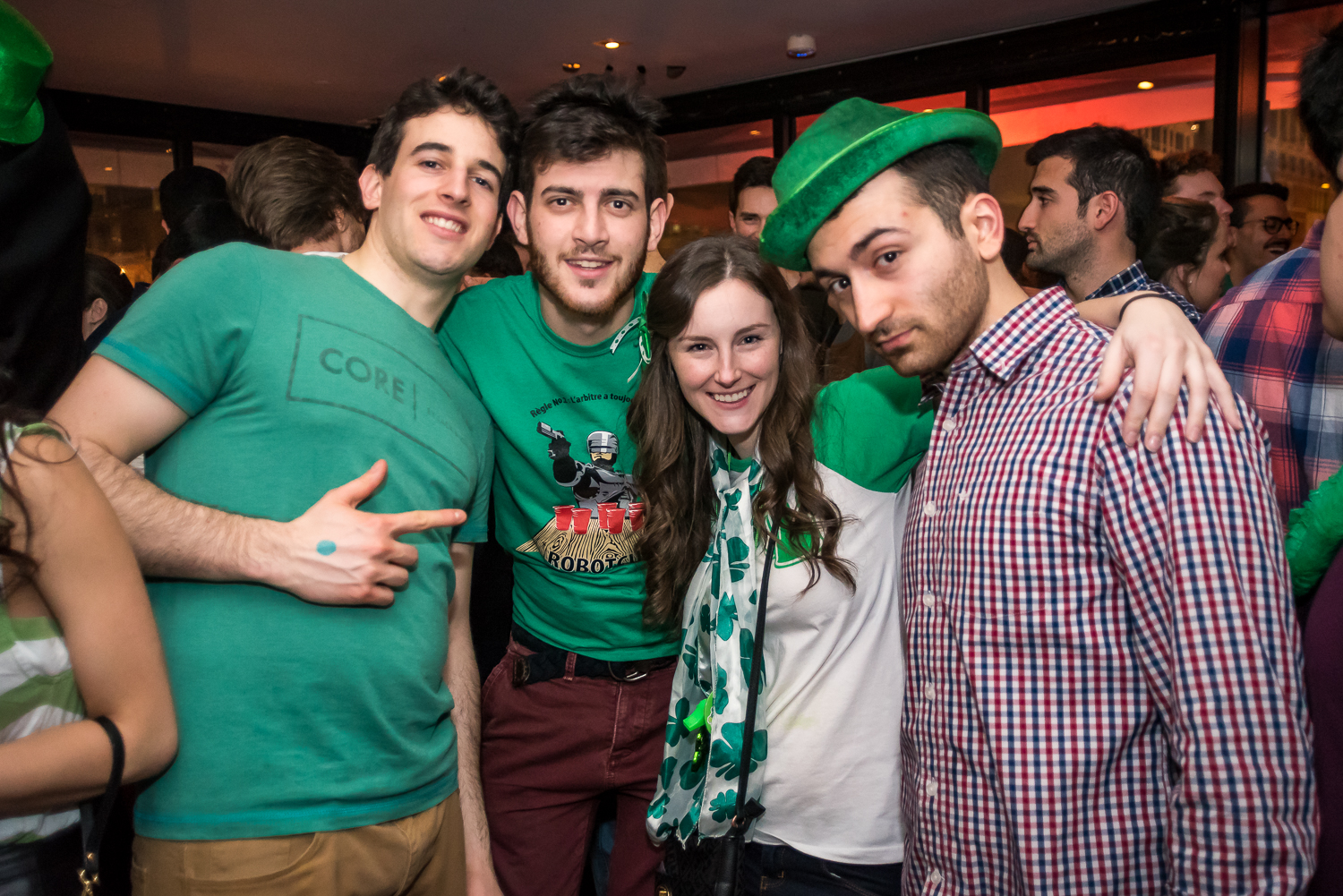 Party de la St-Patrick sur le toit du Newtown avec folle vue sur le centre-ville!