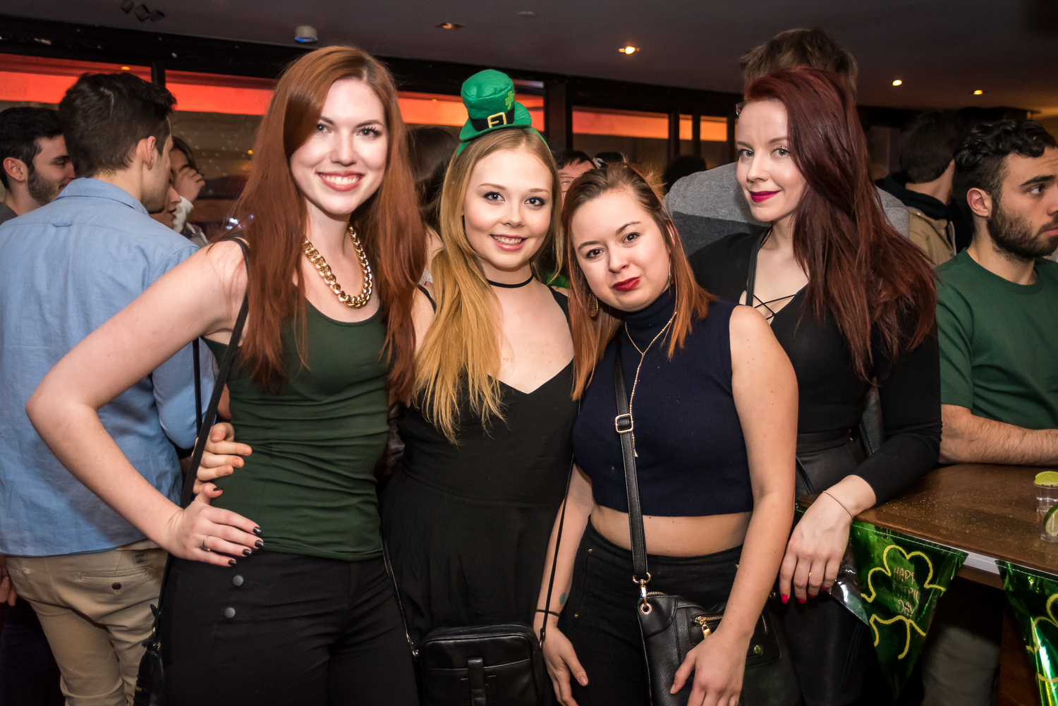 Party de la St-Patrick sur le toit du Newtown avec folle vue sur le centre-ville!