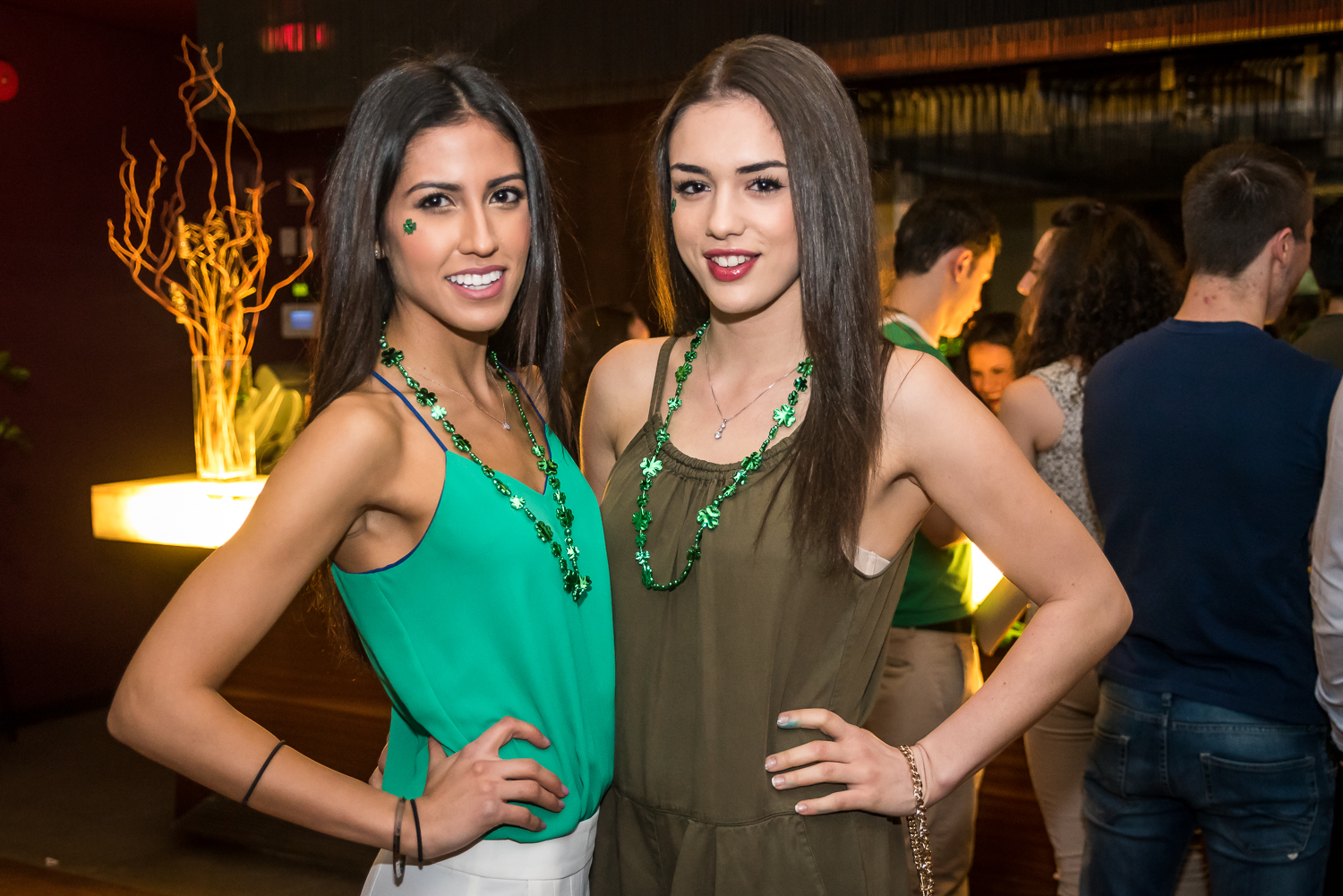 Party de la St-Patrick sur le toit du Newtown avec folle vue sur le centre-ville!