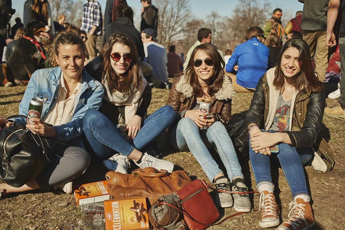 Les Québécois sua' grosse puff hier pour le 420 au Mont-Royal