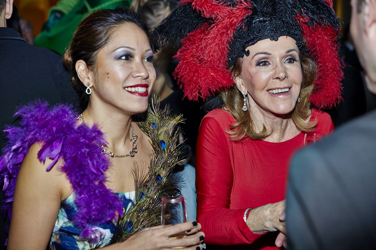 Bal de la Jonquille 2016: plumes, perles, masques pour une soirée Mardi Gras complètement folle