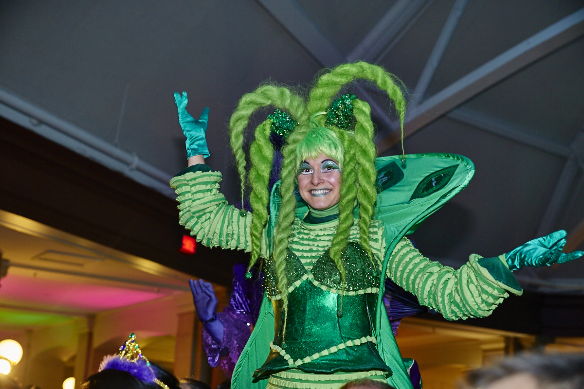 Bal de la Jonquille 2016: plumes, perles, masques pour une soirée Mardi Gras complètement folle