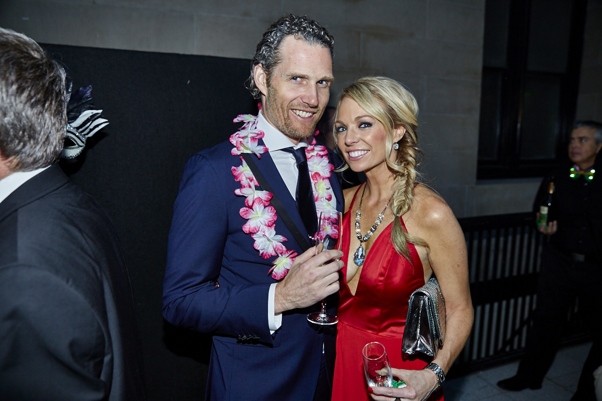 Bal de la Jonquille 2016: plumes, perles, masques pour une soirée Mardi Gras complètement folle