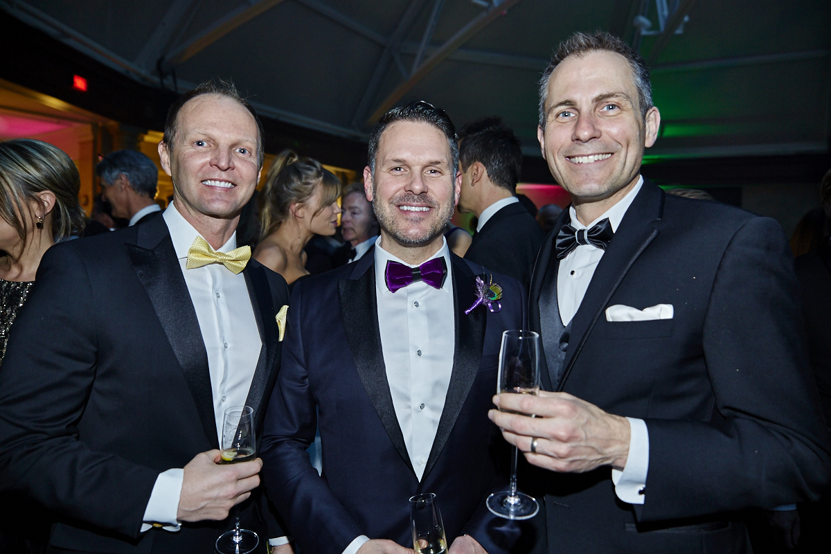 Bal de la Jonquille 2016: plumes, perles, masques pour une soirée Mardi Gras complètement folle