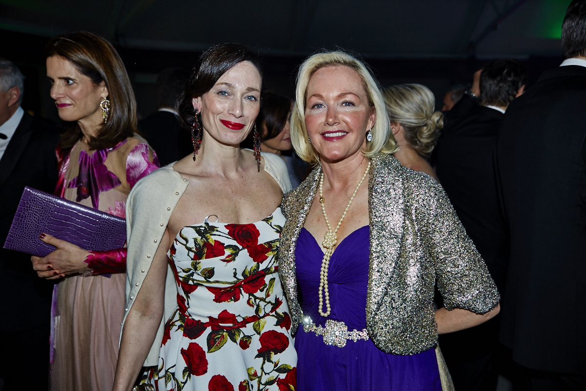 Bal de la Jonquille 2016: plumes, perles, masques pour une soirée Mardi Gras complètement folle