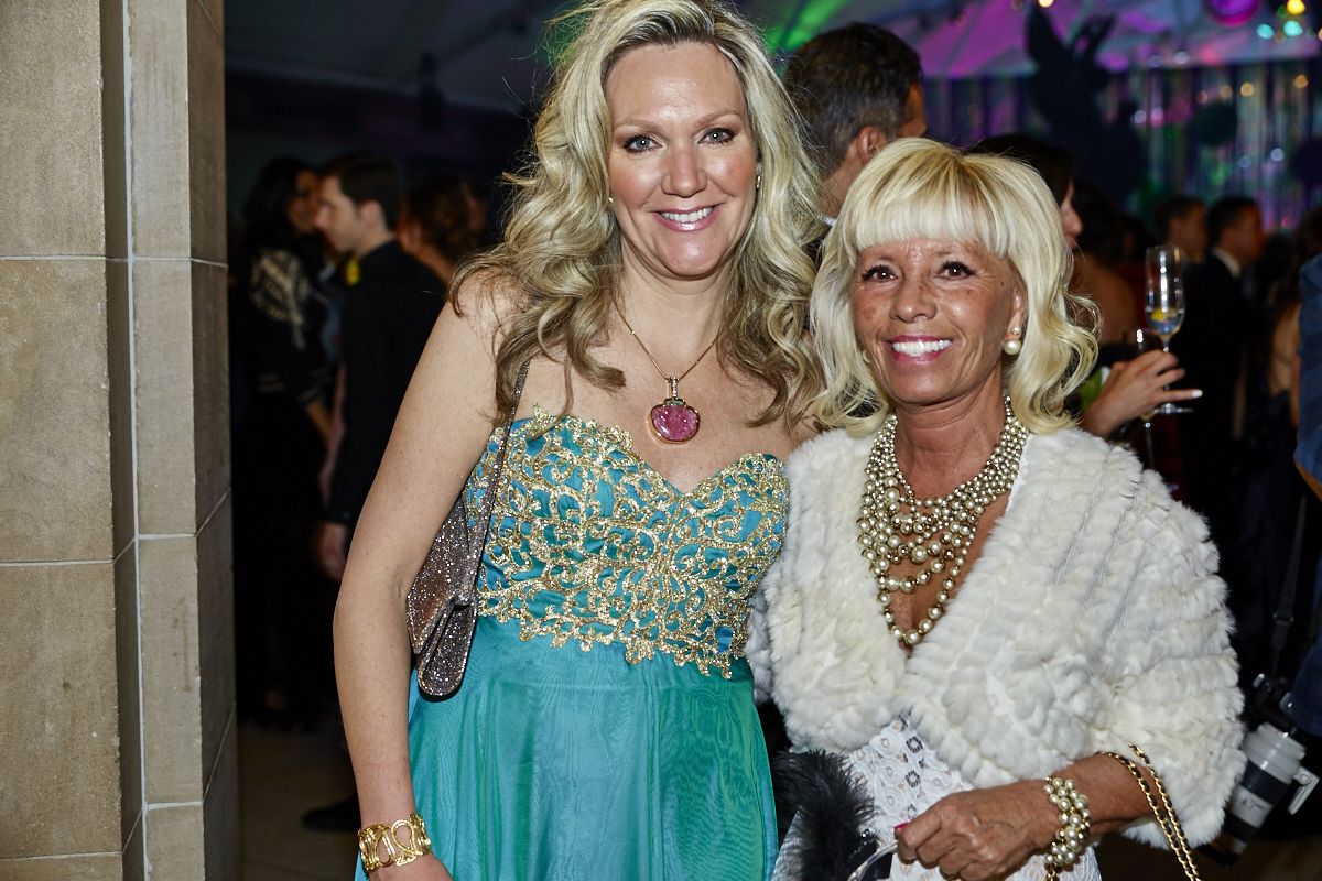 Bal de la Jonquille 2016: plumes, perles, masques pour une soirée Mardi Gras complètement folle