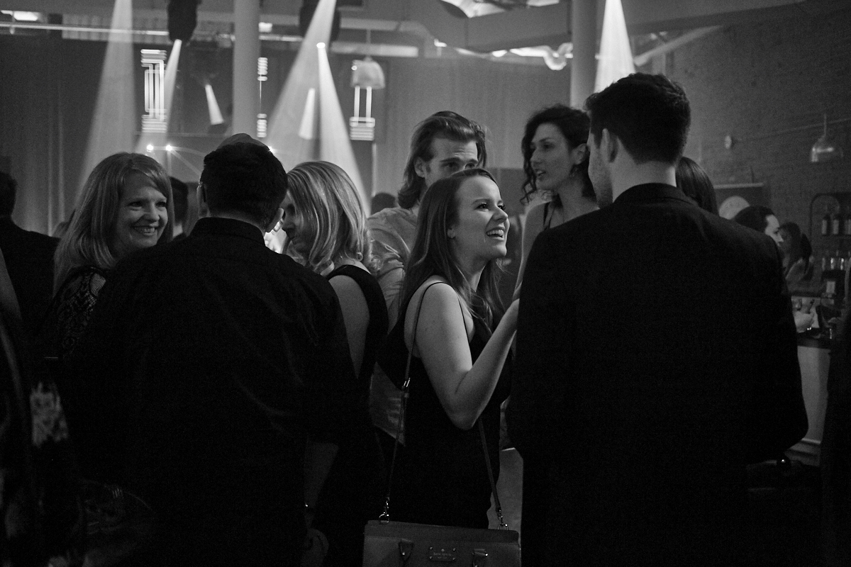 Bal en noir 2016: ambiance mystérieuse et sexy aux Entrepôts Dominion hier