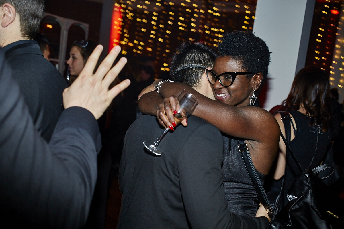 Bal en noir 2016: ambiance mystérieuse et sexy aux Entrepôts Dominion hier