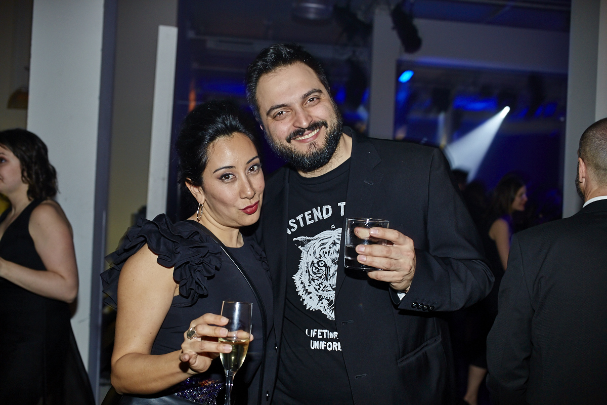 Bal en noir 2016: ambiance mystérieuse et sexy aux Entrepôts Dominion hier