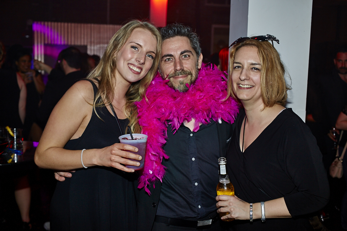 Bal en noir 2016: ambiance mystérieuse et sexy aux Entrepôts Dominion hier