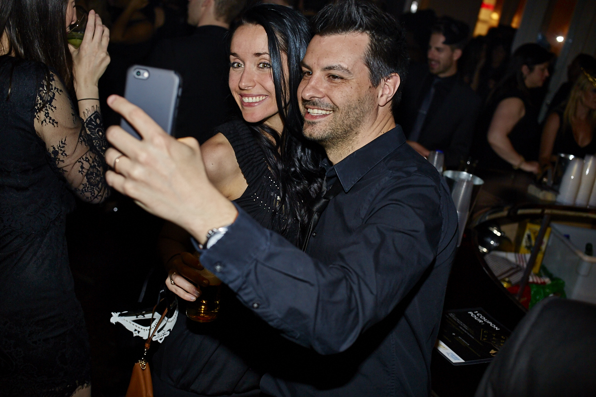 Bal en noir 2016: ambiance mystérieuse et sexy aux Entrepôts Dominion hier