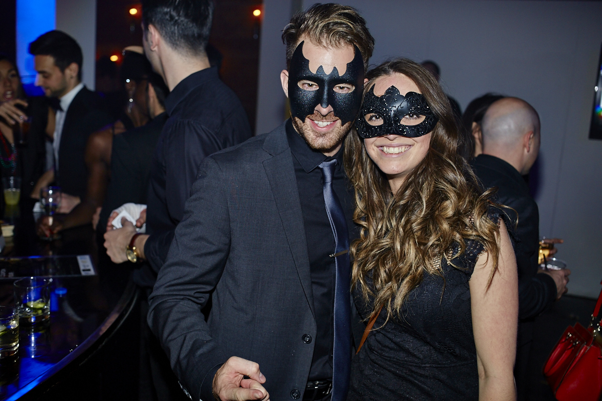 Bal en noir 2016: ambiance mystérieuse et sexy aux Entrepôts Dominion hier