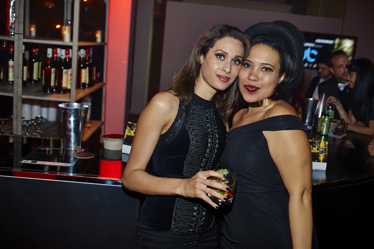 Bal en noir 2016: ambiance mystérieuse et sexy aux Entrepôts Dominion hier