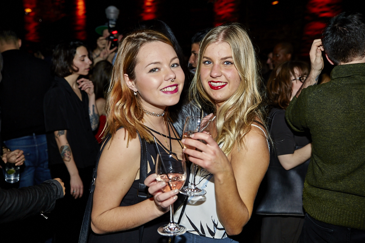 Le magazine Flanelle lance sa 10e édition avec une foule de fashionistas à l'Auberge Saint-Gabriel