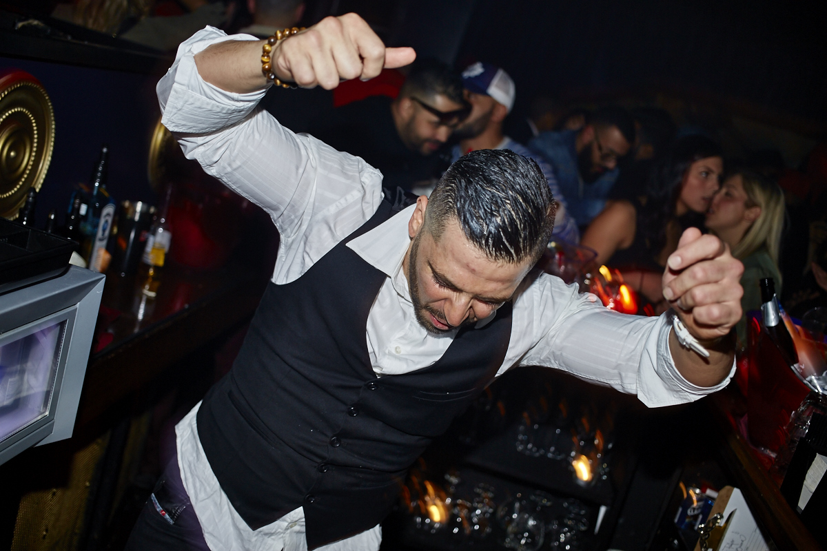 Ambiance chaude pour le 2e anniversaire des « Bazaar Wednesdays » au Club Peopl avec DJ Skratch Bastid