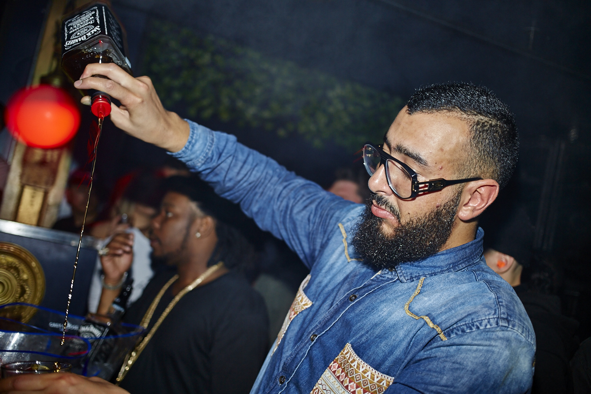 Ambiance chaude pour le 2e anniversaire des « Bazaar Wednesdays » au Club Peopl avec DJ Skratch Bastid