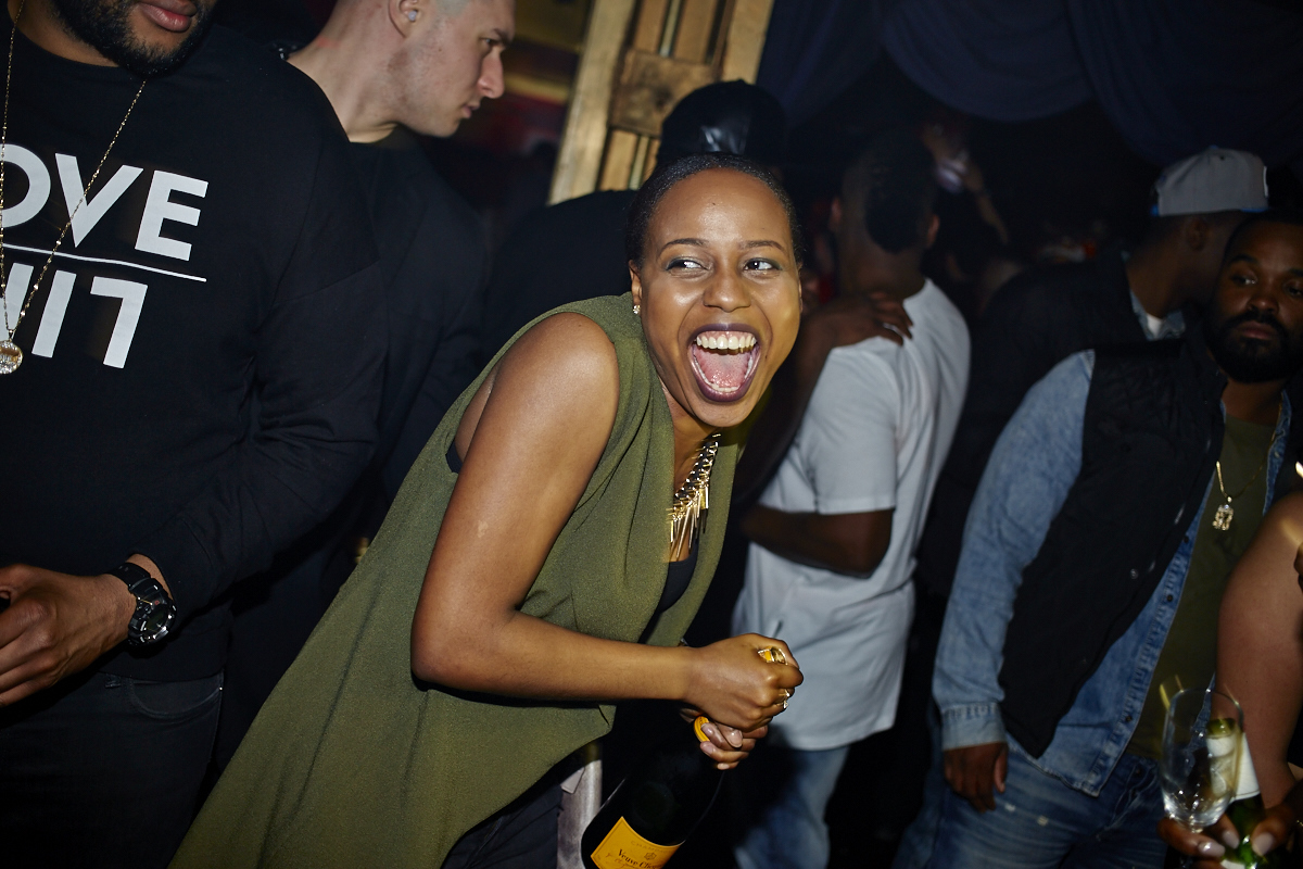 Ambiance chaude pour le 2e anniversaire des « Bazaar Wednesdays » au Club Peopl avec DJ Skratch Bastid