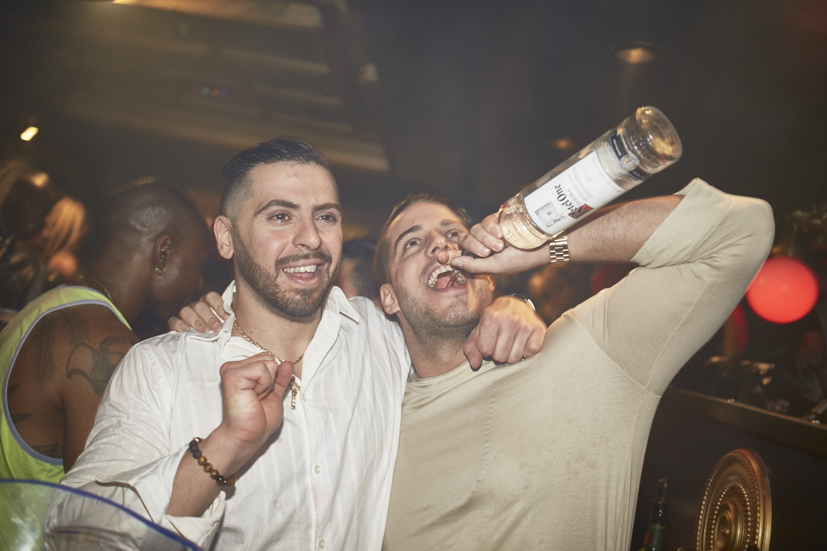 Ambiance chaude pour le 2e anniversaire des « Bazaar Wednesdays » au Club Peopl avec DJ Skratch Bastid