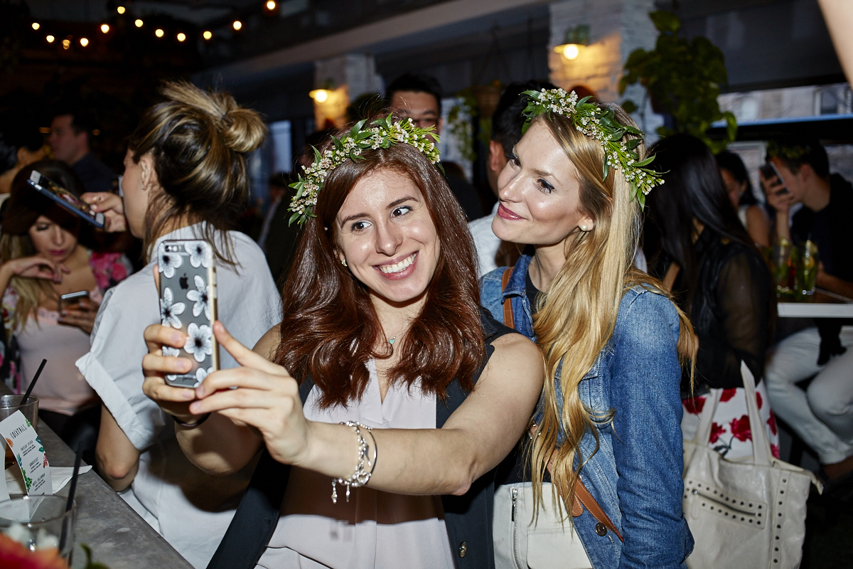 Garden party au Fitzroy: des cocktails, des fleurs et des chatons!