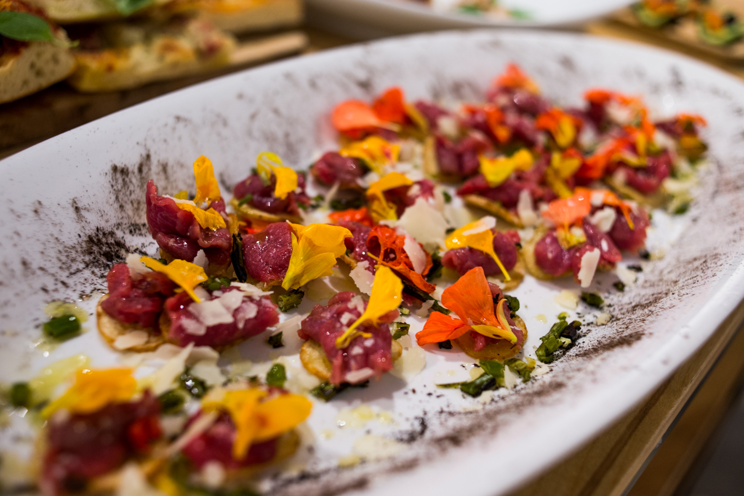 Frank + Oak lance une première collection pour femmes très (trop?) sobre