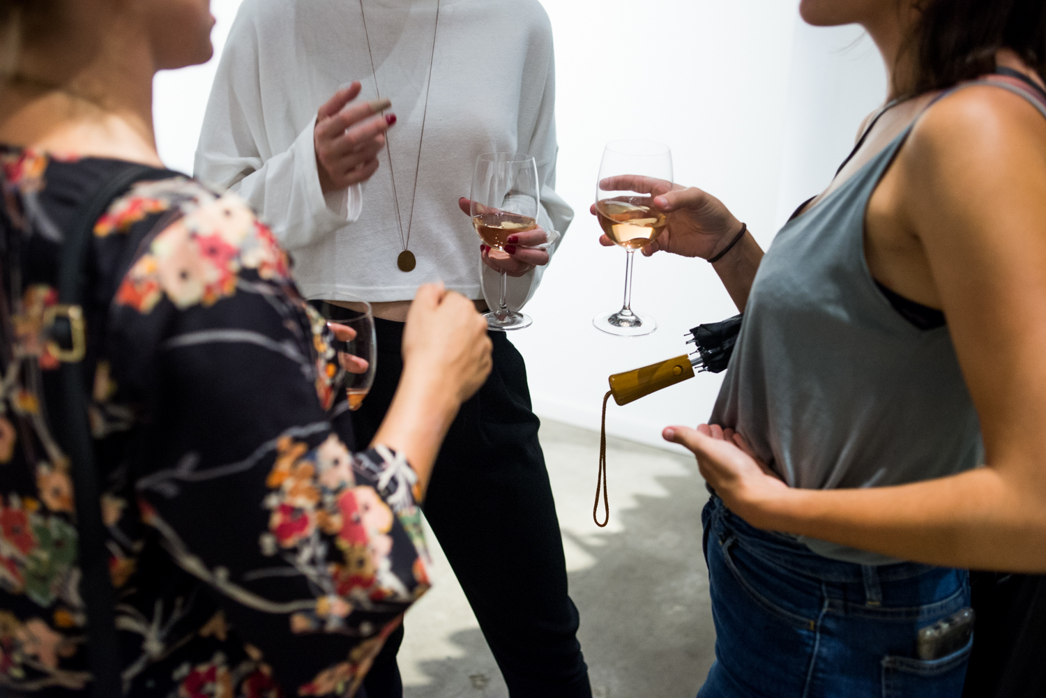 Frank + Oak lance une première collection pour femmes très (trop?) sobre