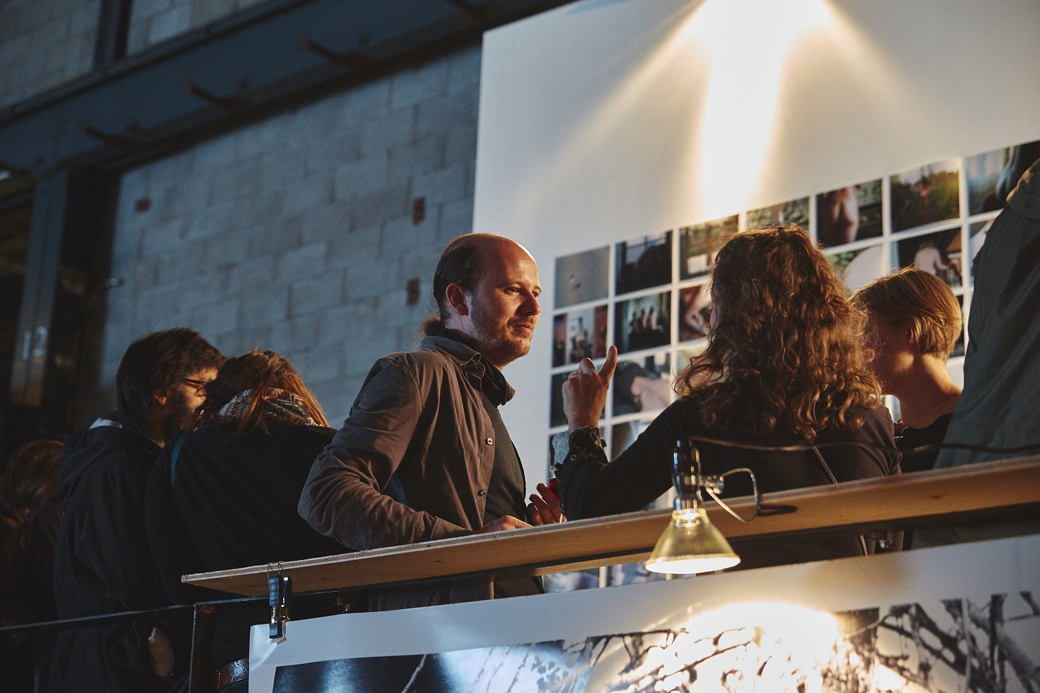 250 belles paires de fesses rassemblées à l'Arsenal hier soir!