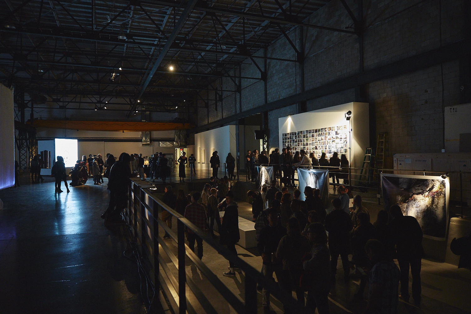 250 belles paires de fesses rassemblées à l'Arsenal hier soir!