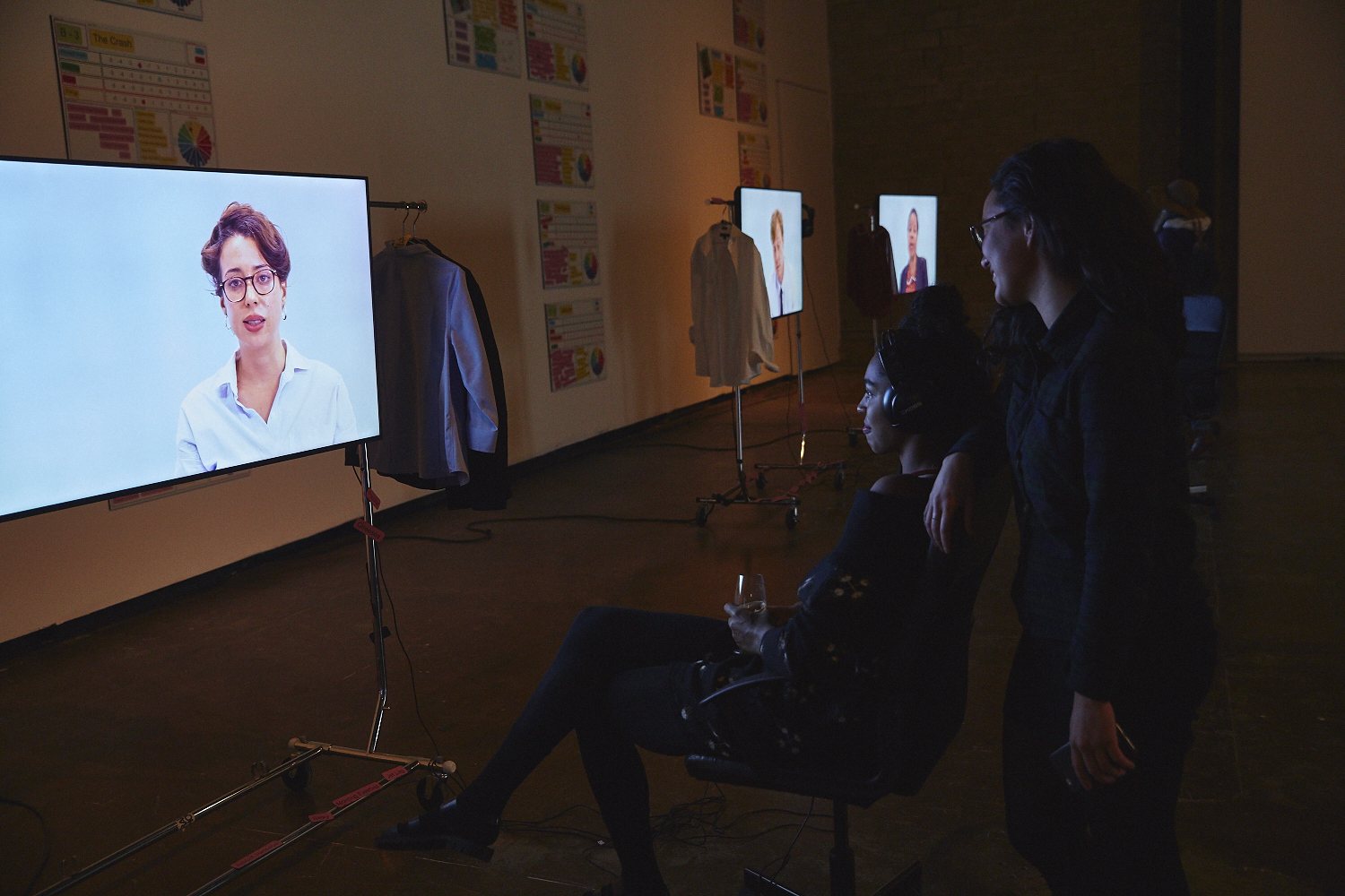 250 belles paires de fesses rassemblées à l'Arsenal hier soir!