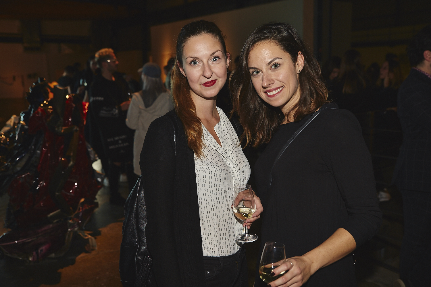 250 belles paires de fesses rassemblées à l'Arsenal hier soir!