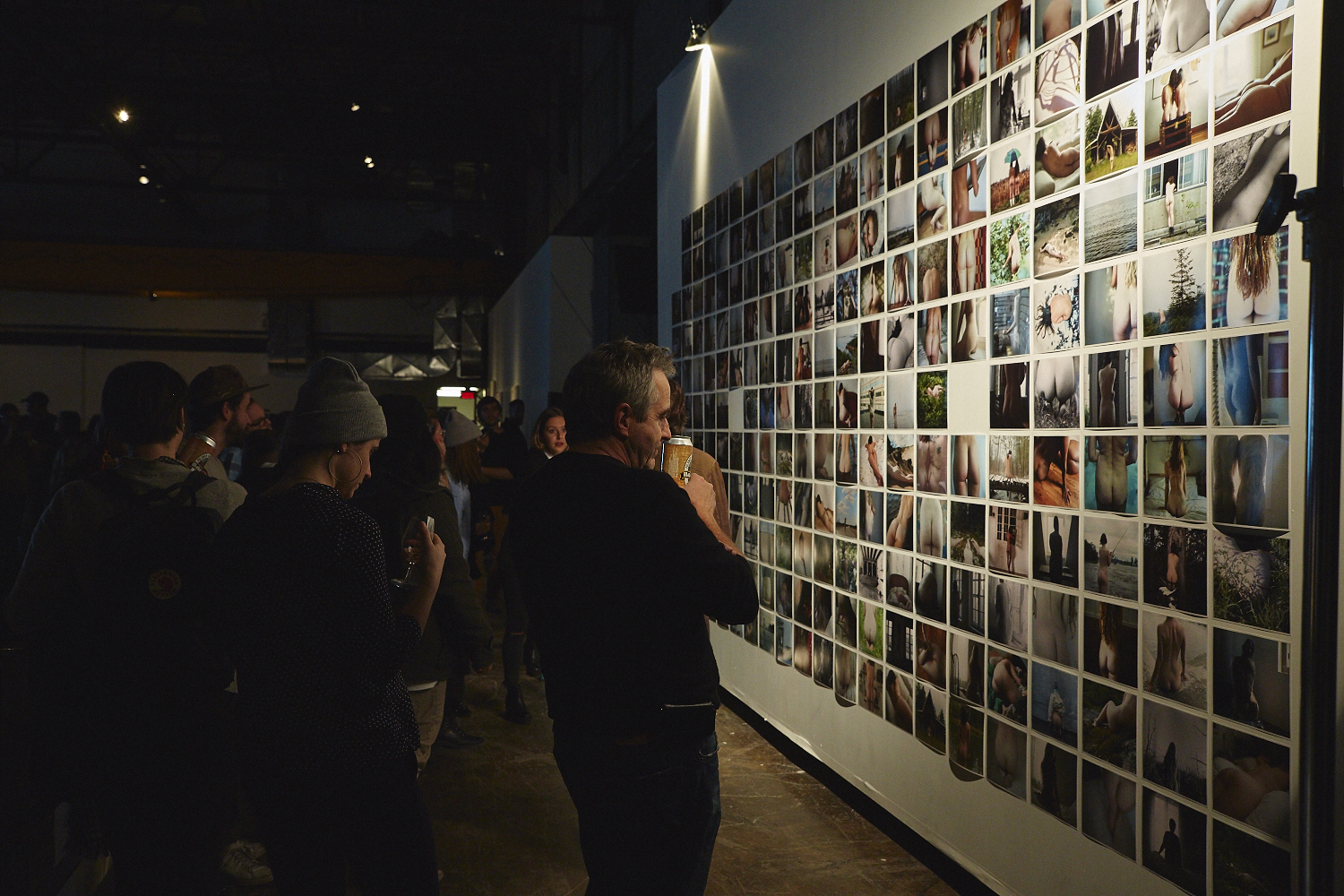 250 belles paires de fesses rassemblées à l'Arsenal hier soir!