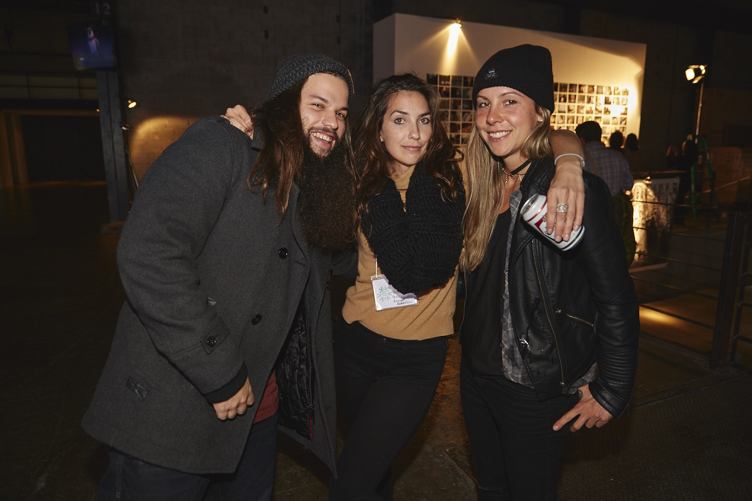 250 belles paires de fesses rassemblées à l'Arsenal hier soir!