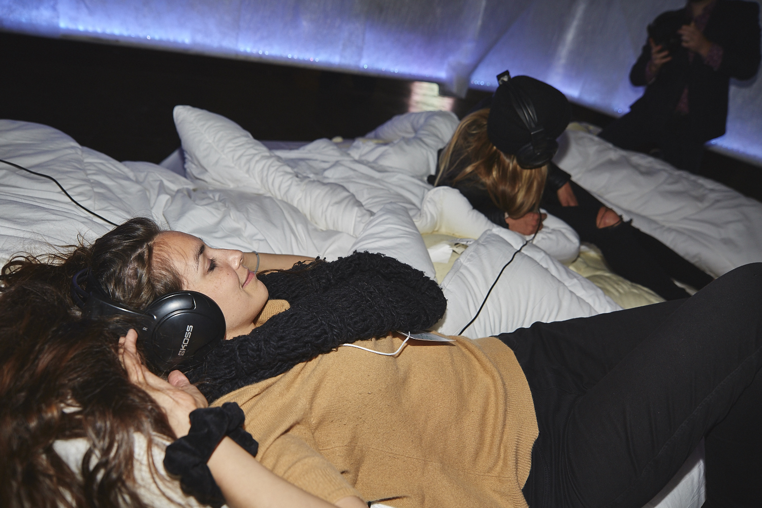 250 belles paires de fesses rassemblées à l'Arsenal hier soir!