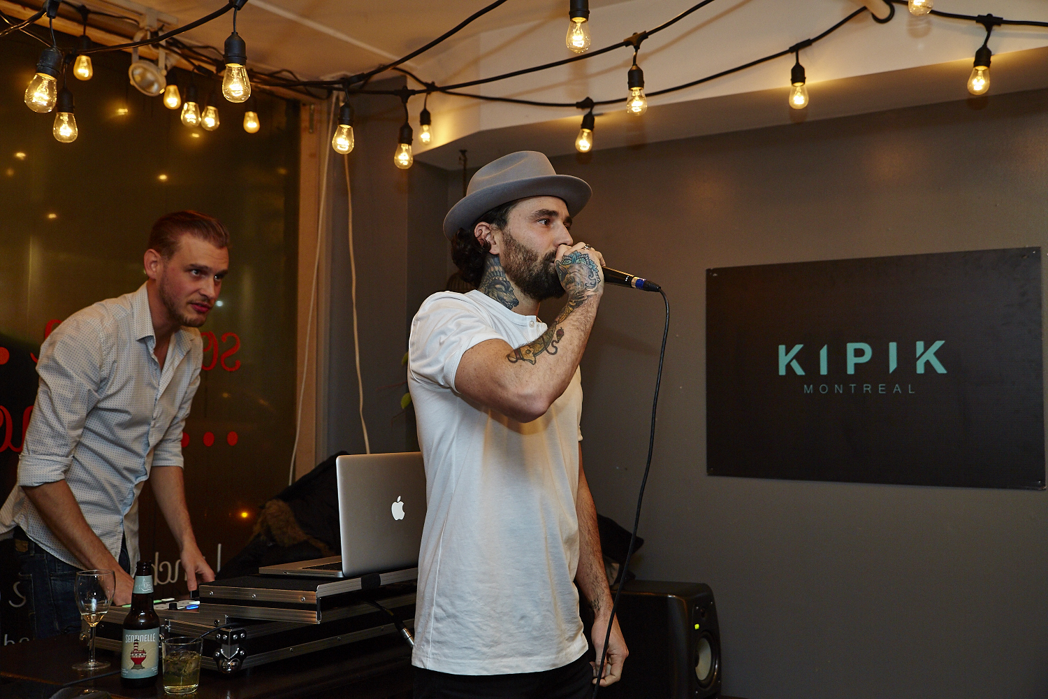 Soirée de lancement épicée et ensoleillée pour la sauce montréalaise KIPIK