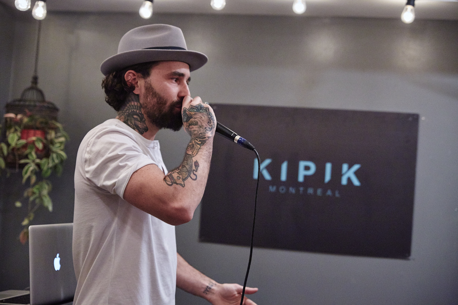 Soirée de lancement épicée et ensoleillée pour la sauce montréalaise KIPIK