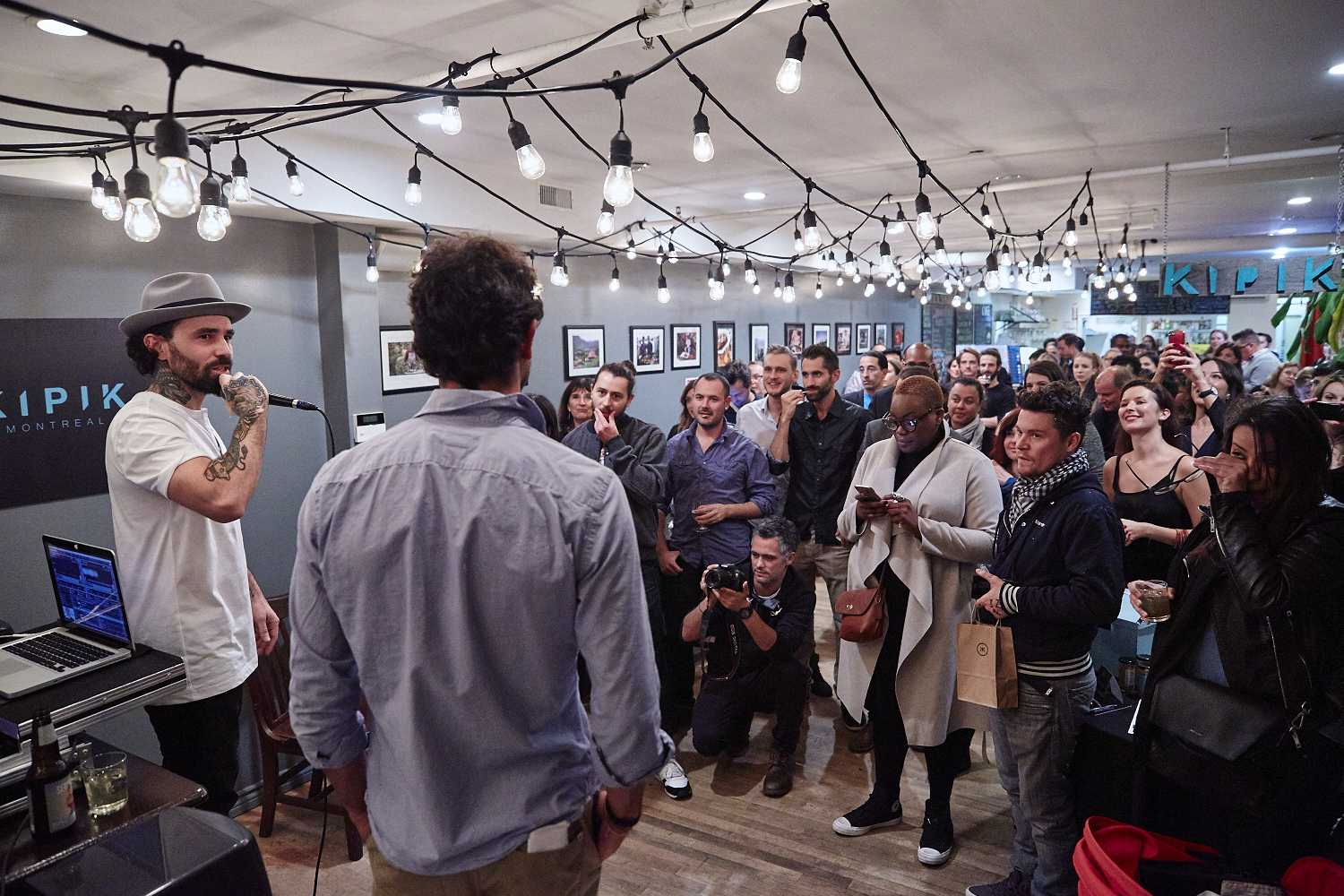 Soirée de lancement épicée et ensoleillée pour la sauce montréalaise KIPIK