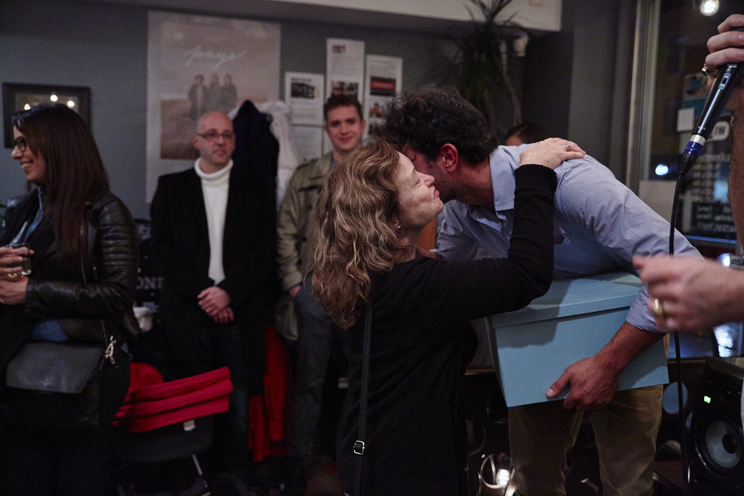 Soirée de lancement épicée et ensoleillée pour la sauce montréalaise KIPIK