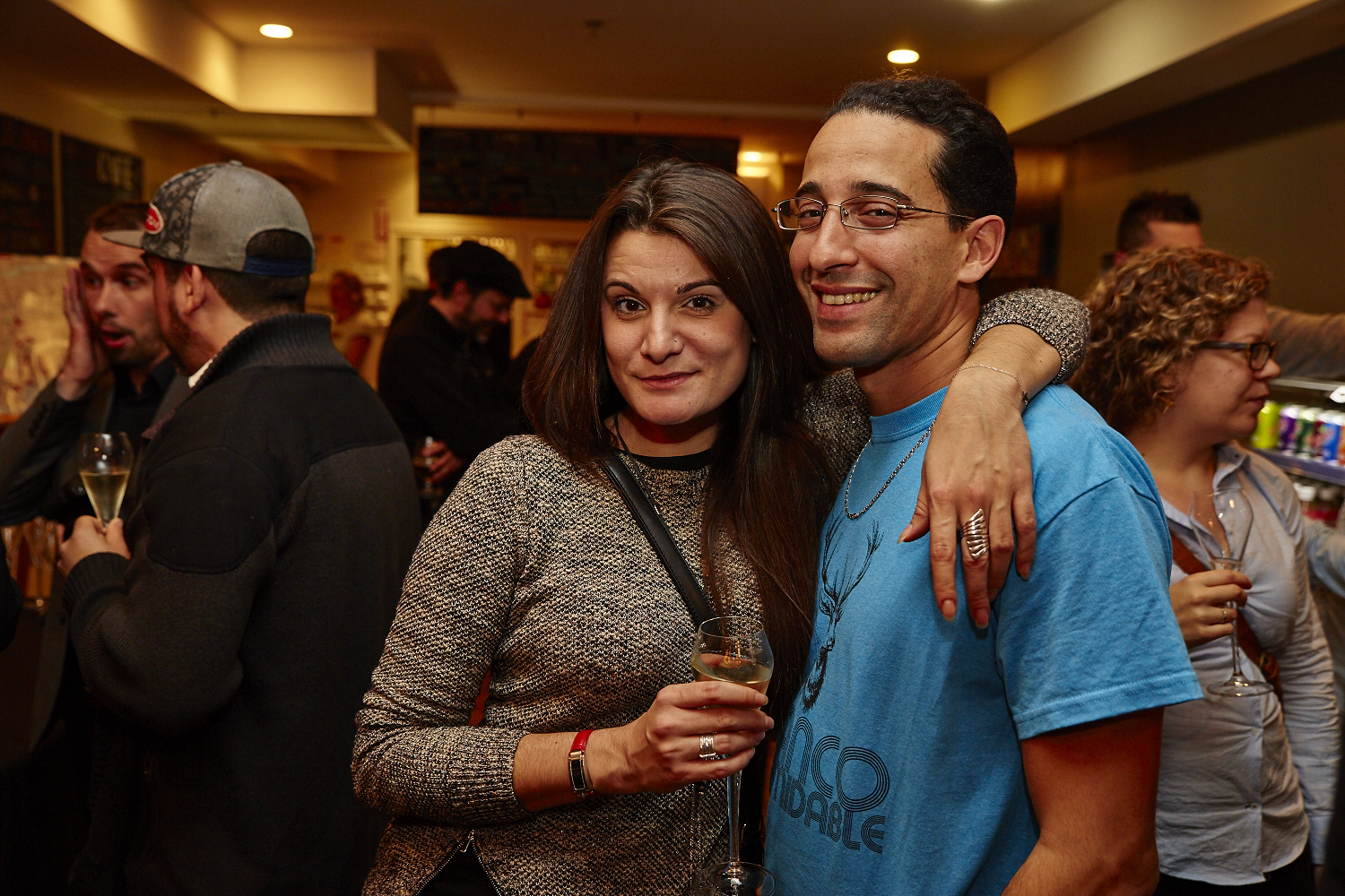 Soirée de lancement épicée et ensoleillée pour la sauce montréalaise KIPIK