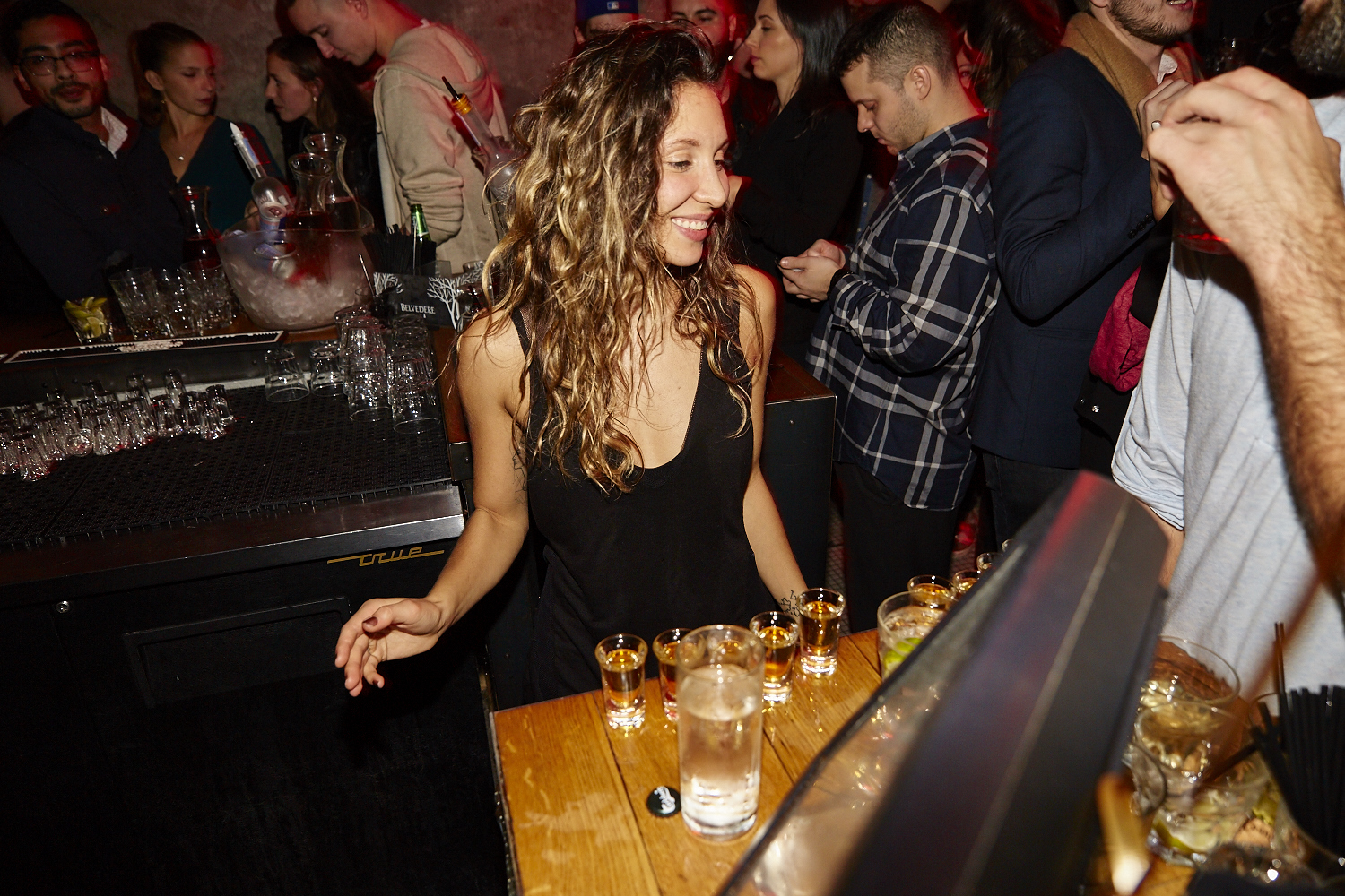 La crème du nightlife montréalais réunie pour fêter les 3 ans du Mme Lee