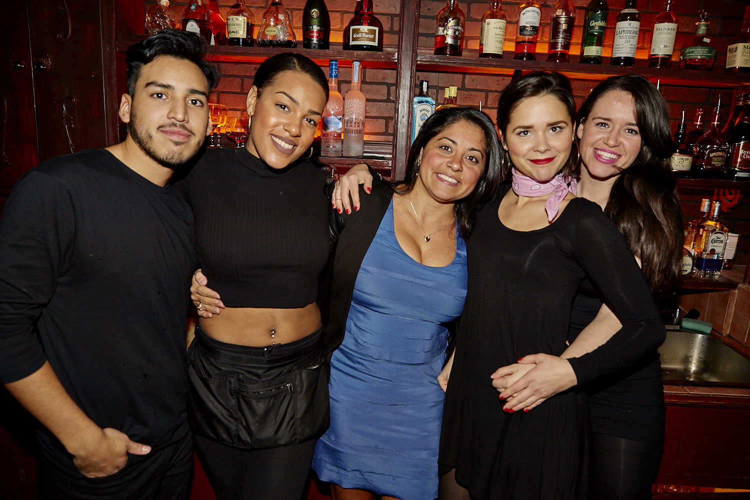 Dernier party très festif pour la fermeture du bar En Cachette