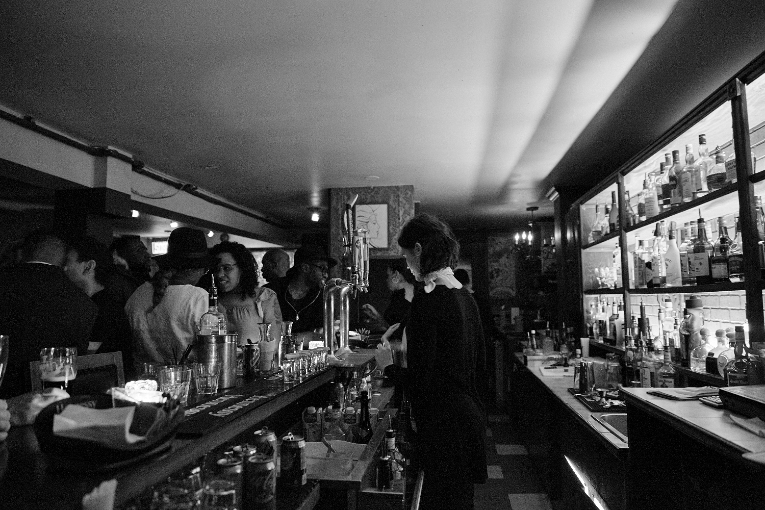 Dernier party très festif pour la fermeture du bar En Cachette