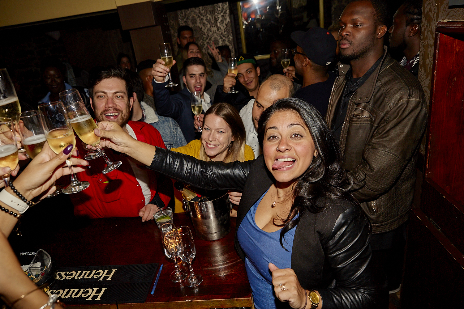 Dernier party très festif pour la fermeture du bar En Cachette