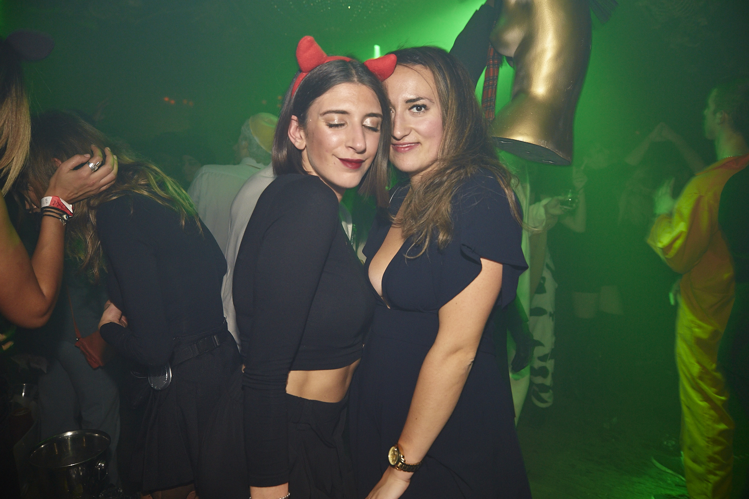 Le party d'Halloween le plus HOT dans le club le plus IN de Montréal