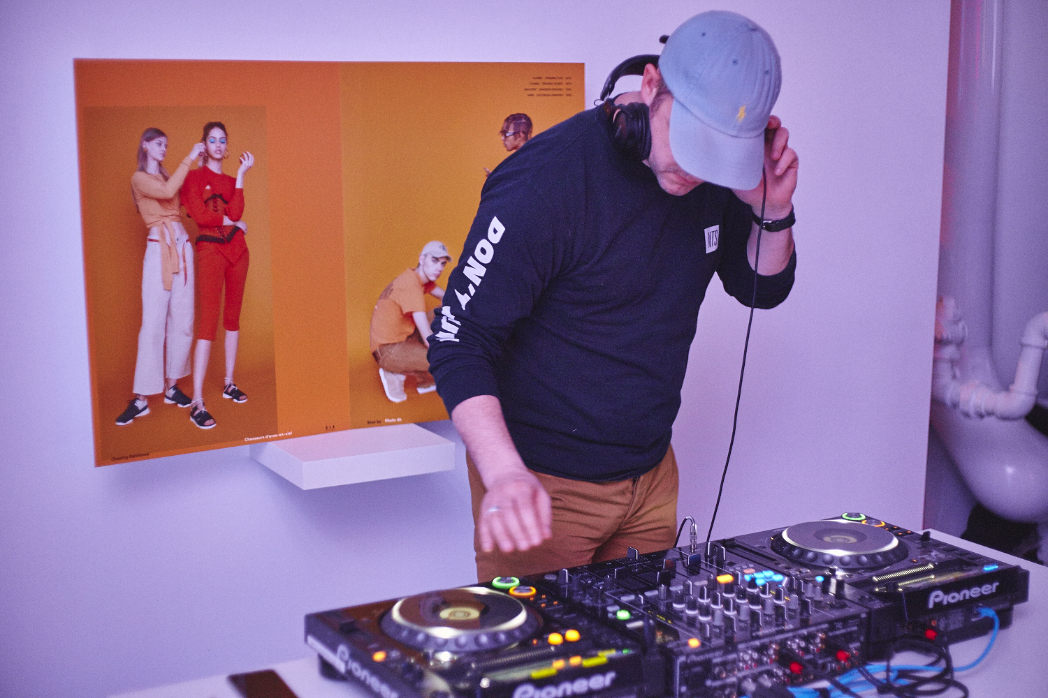 Little Burgundy lance son magazine printemps-été 2017 avec toute une bande de fashionistas