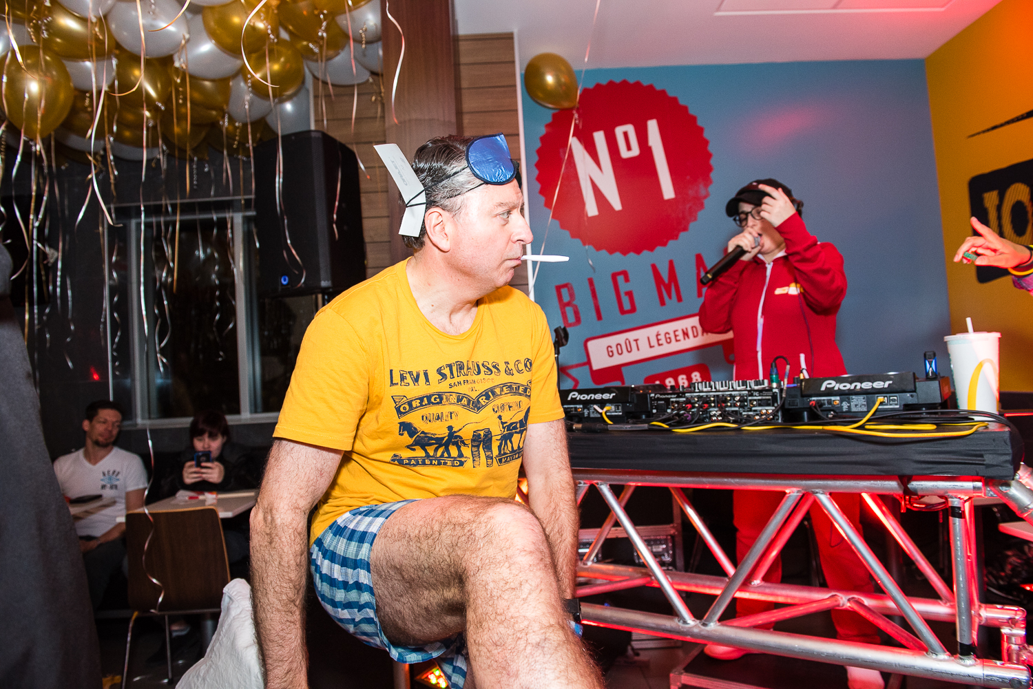 Toutes les photos du party pyjama #DejeunerTouteLaJournee de chez McDonald’s