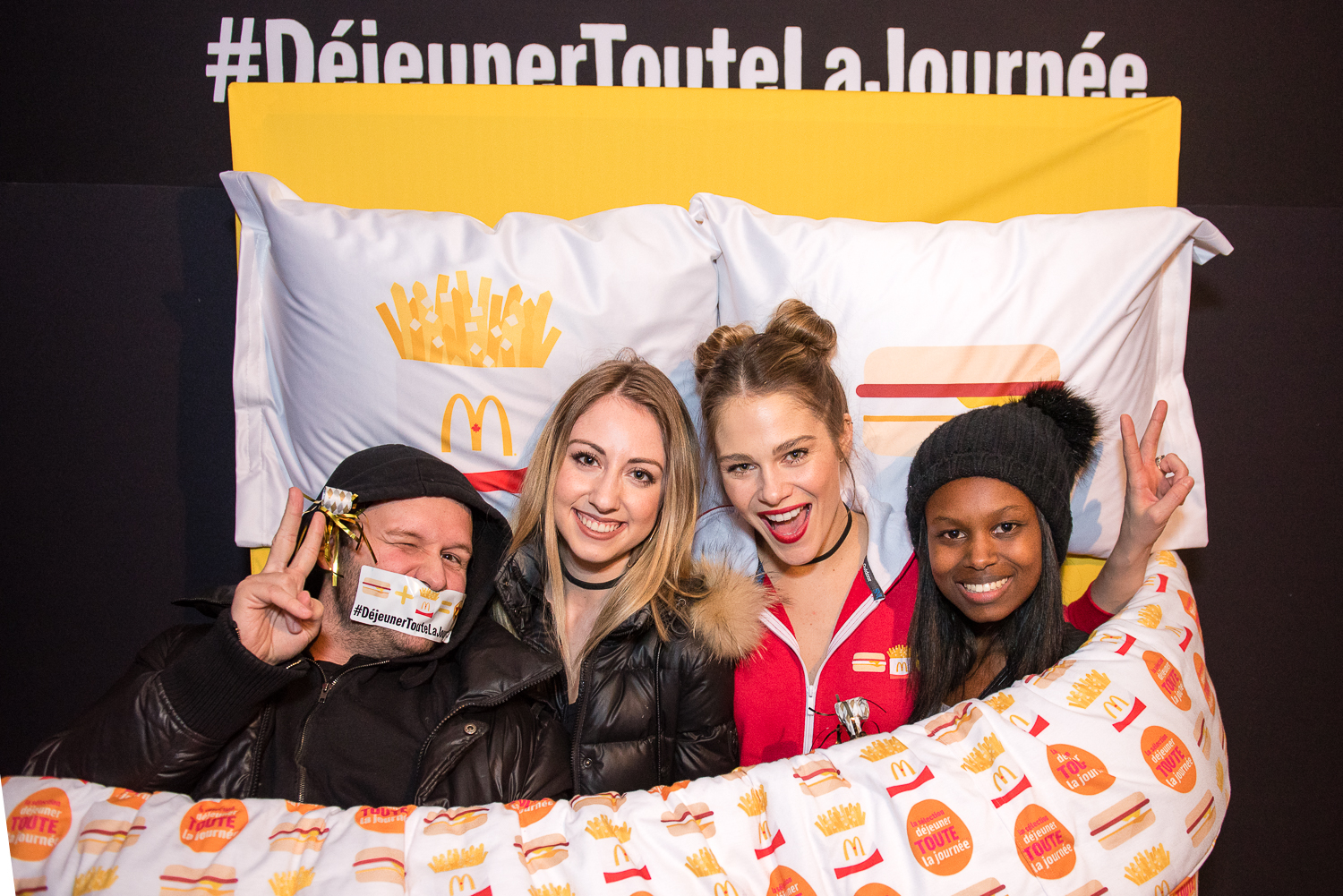 Toutes les photos du party pyjama #DejeunerTouteLaJournee de chez McDonald’s