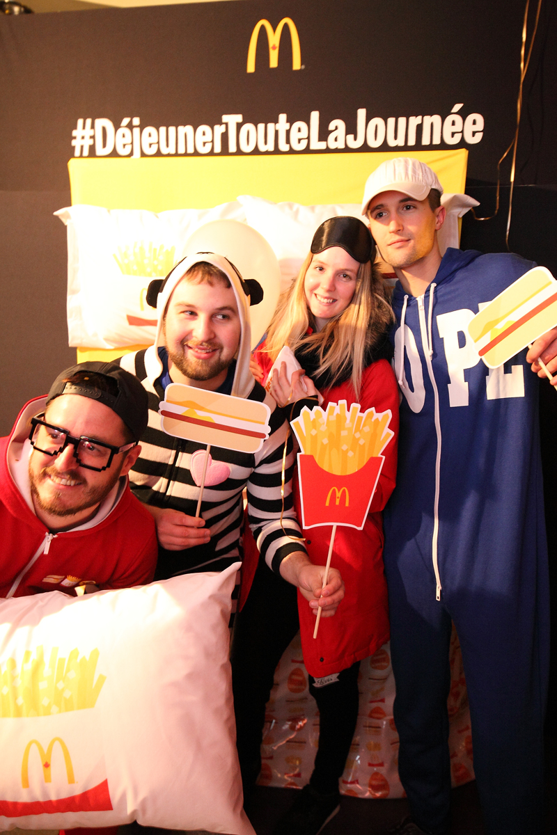Toutes les photos du party pyjama #DejeunerTouteLaJournee de chez McDonald’s