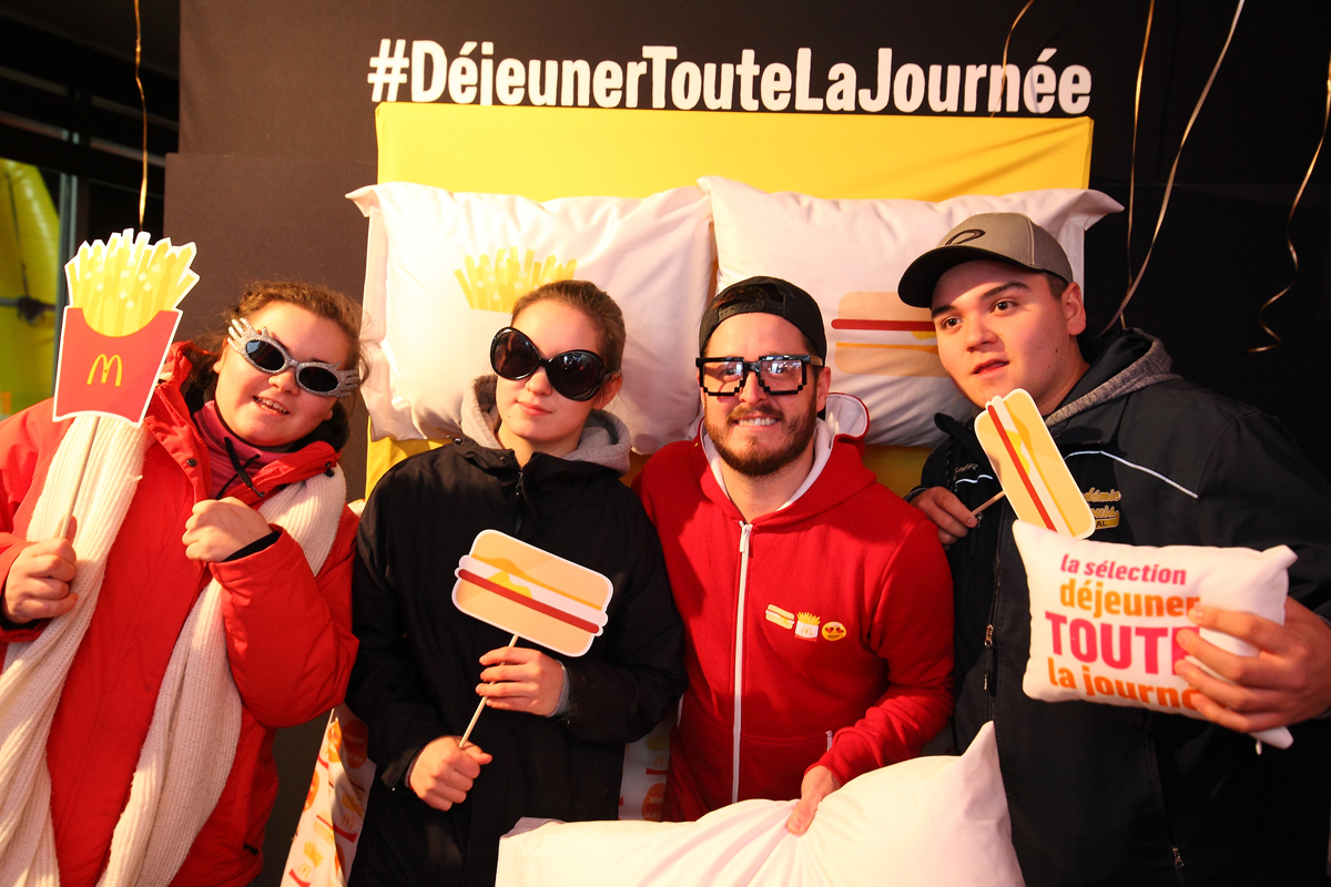 Toutes les photos du party pyjama #DejeunerTouteLaJournee de chez McDonald’s