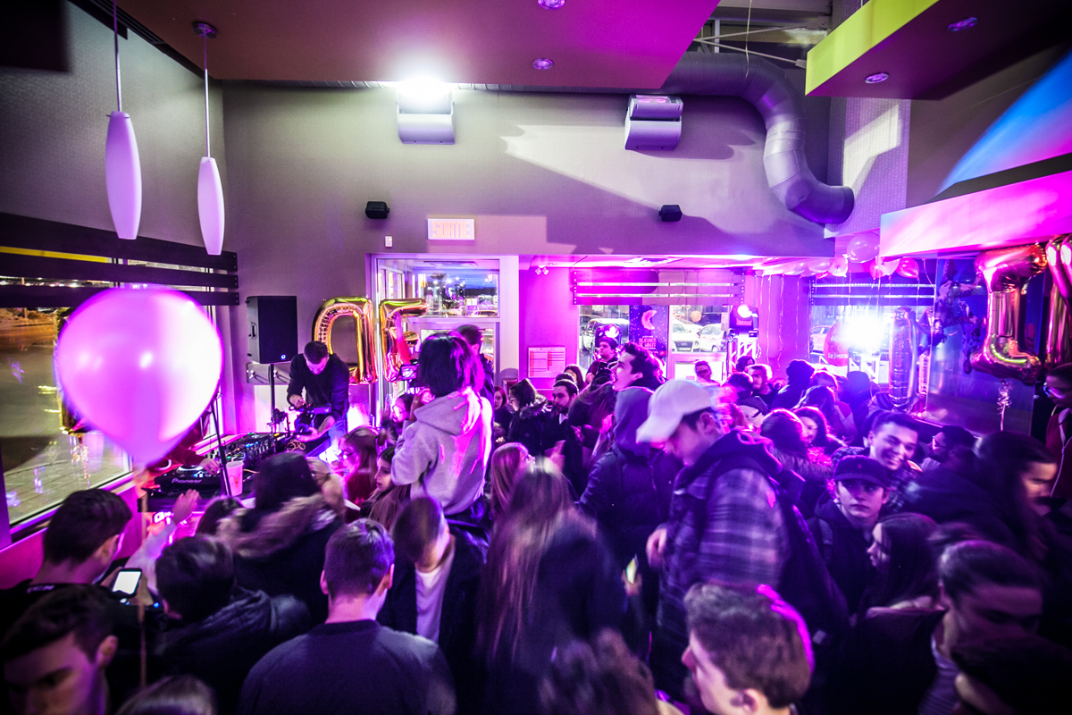 Toutes les photos du party pyjama #DejeunerTouteLaJournee de chez McDonald’s