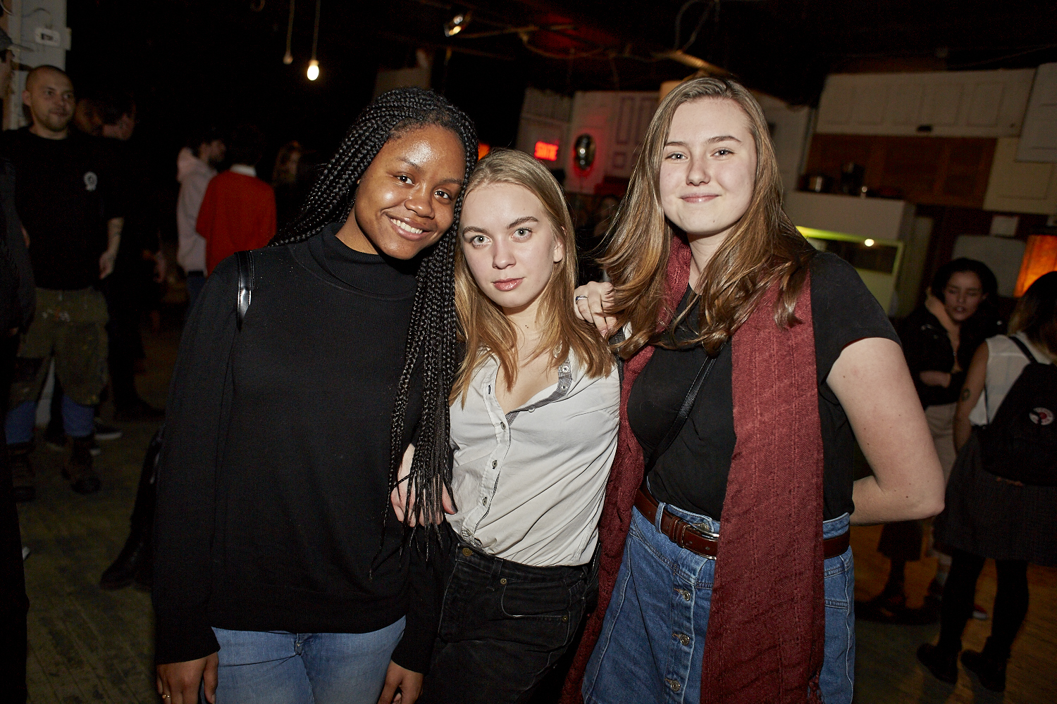 Le sexiness de la femme à l'honneur dans une très nice expo-party au Matahari Loft